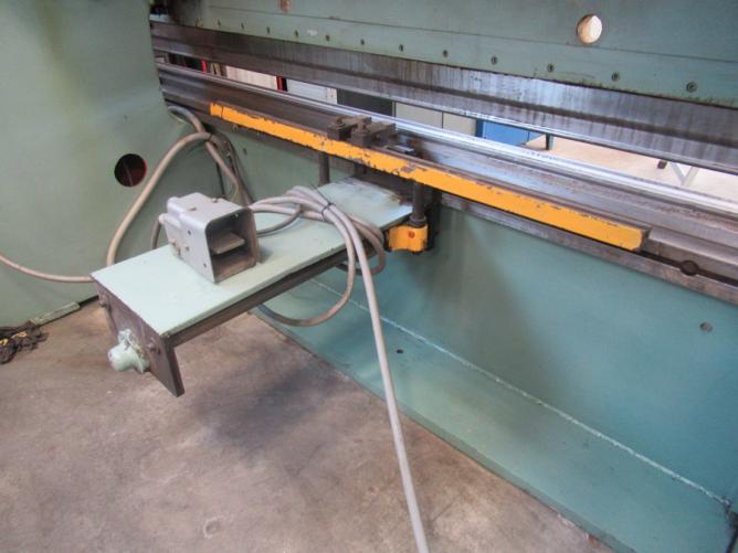 STANKOIMPORT И 1330 A